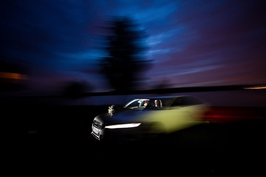 Fotógrafo de bodas Bartosz Wyrobek (wyrobek). Foto del 15 de enero 2014