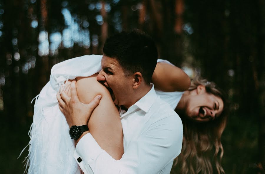 Wedding photographer Yulya Kamenskaya (myjuly). Photo of 19 August 2018