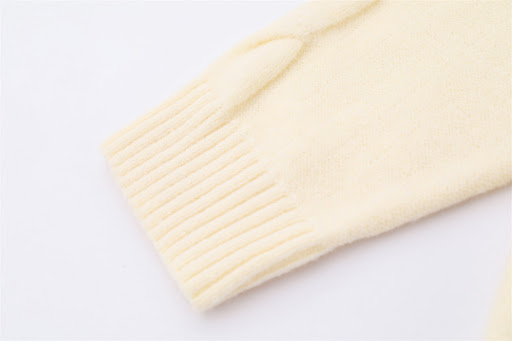 Title 5, Simple Embroidered Lapel Sweater for Men. Comfo...