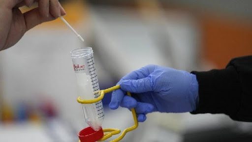  Kina poziva SAD da podele podatke o novom soju omikrona