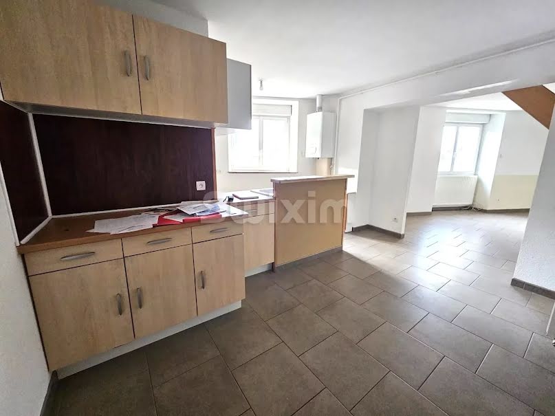 Vente appartement 4 pièces 81 m² à Dole (39100), 139 000 €