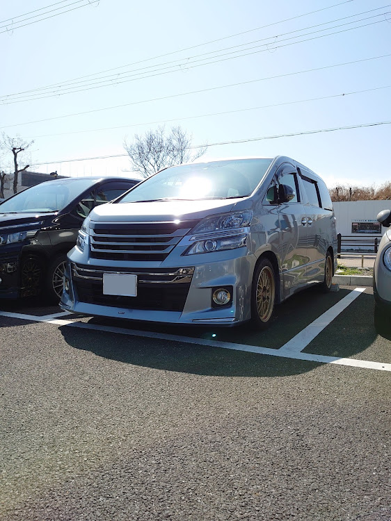 ヴェルファイアの車検完了・ついでにカスタマイズ・妻には内緒・でもバレる・まだまだ現役に関するカスタム事例の投稿画像1枚目