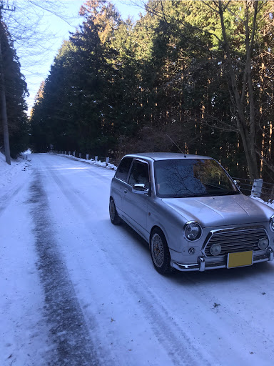 ミラジーノ のドライブ 雪道アタック スタッドレスは偉大なり 4wdで行きたいに関するカスタム メンテナンスの投稿画像 車のカスタム情報はcartune