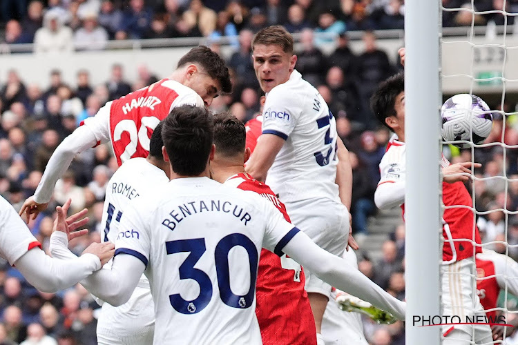 St Totteringham's Day: Arsenal betaalt bibbergeld, maar houdt titeldromen levendig