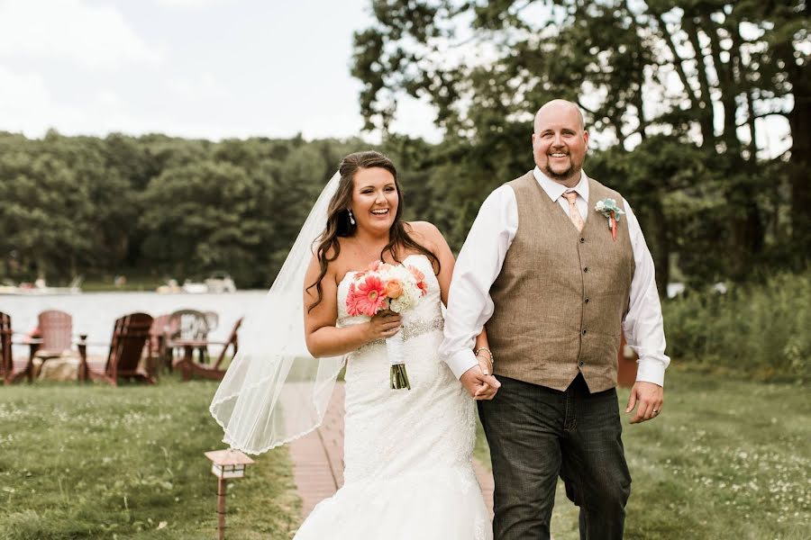 Fotografo di matrimoni Brandilynn Aines (brandilynnaines). Foto del 7 settembre 2019