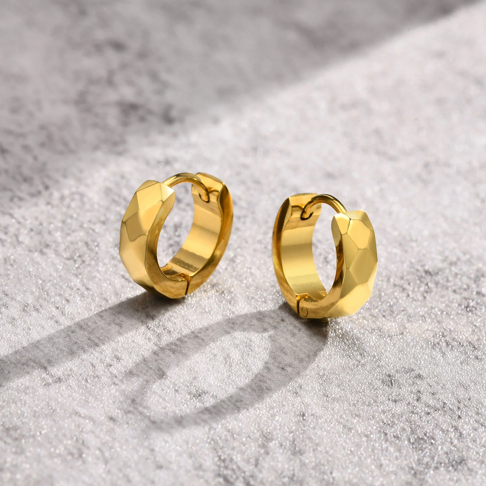 Title 5, Boucles doreilles rondes en acier inoxydable p...