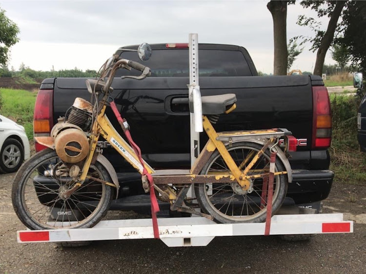 シエラのヒッチメンバー・ソレックス・モペット・バイクキャリアに関するカスタム事例の投稿画像1枚目