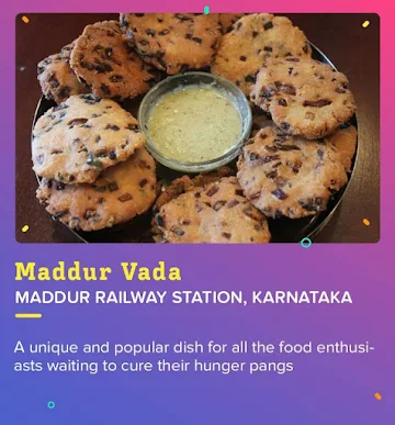 Maddur Vada at Maddur Railway Station is the best Vada in the World