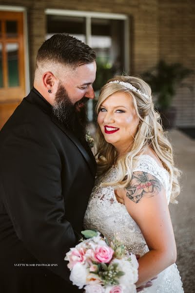 婚礼摄影师Yvette Wood（yvettewood）。2019 12月31日的照片