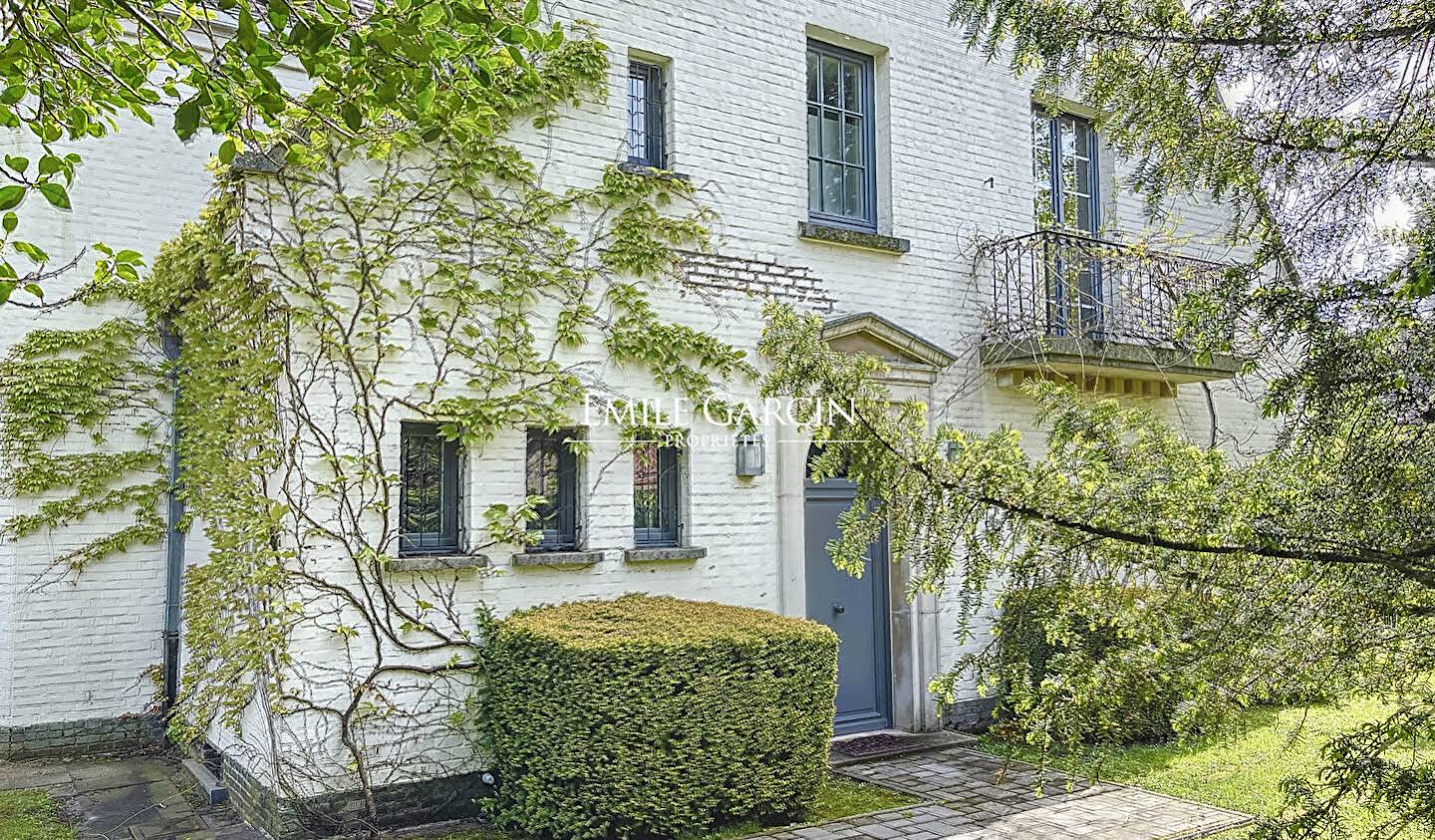 Maison avec piscine et terrasse Uccle