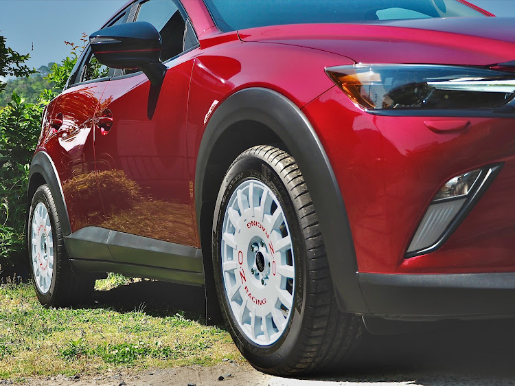 CX-3の洗車・ラリーレーシングのある風景・PIAAのある風景・ドライブに関するカスタム事例の投稿画像1枚目