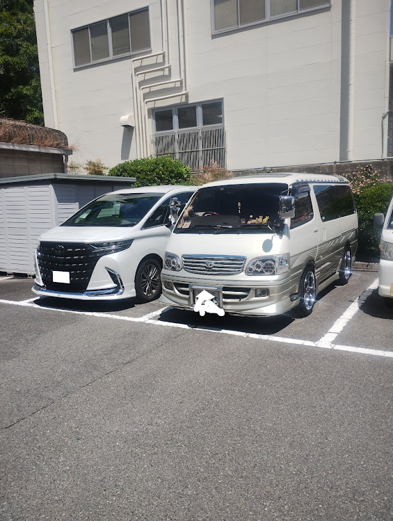 ハイエースワゴンのGWの思い出に関するカスタム事例の投稿画像1枚目
