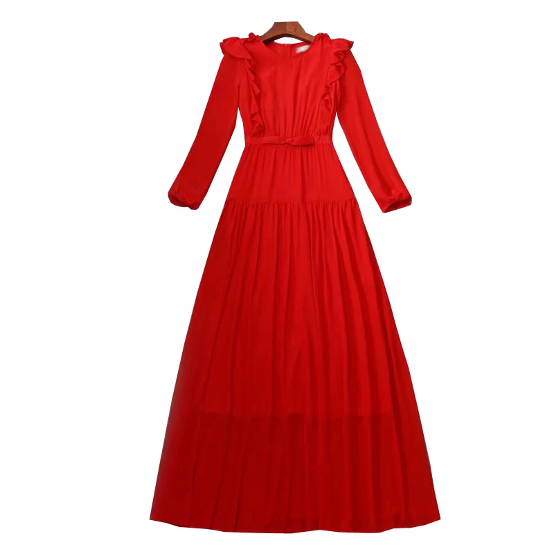 Vestido Rojo con Costuras Grandes y Espalda Abierta Perfecto para un Look Llamativo y Cómodo en Cualquier Ocasión