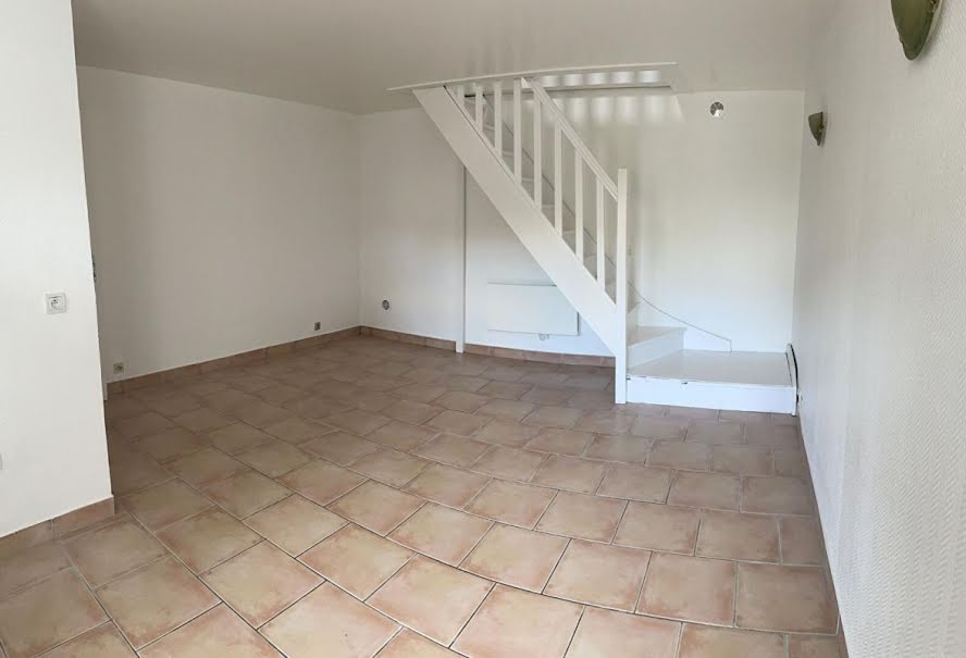 Location  maison 2 pièces 44 m² à Sammeron (77260), 650 €