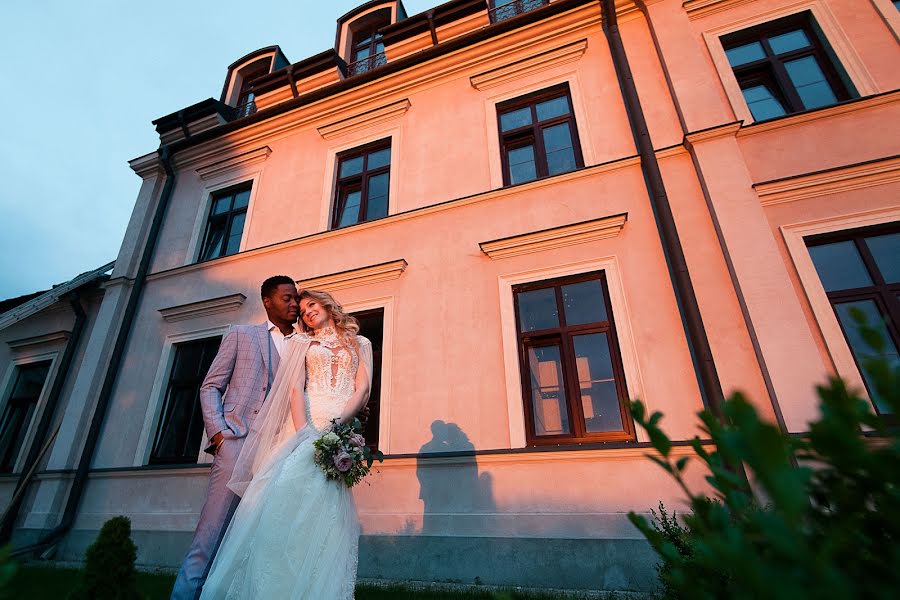 Fotografo di matrimoni Aleks Desmo (aleks275). Foto del 24 maggio 2018