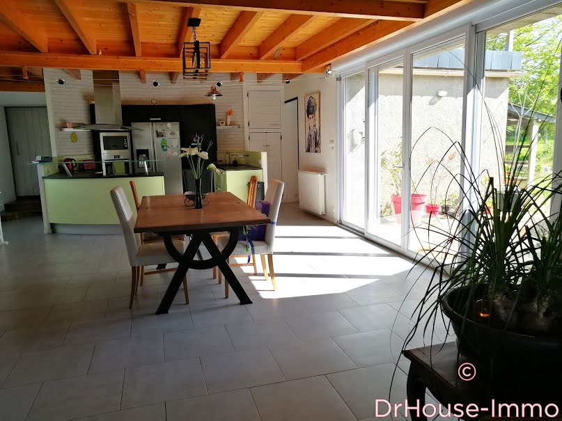 Vente maison 6 pièces 130 m² à L'Huisserie (53970), 248 880 €