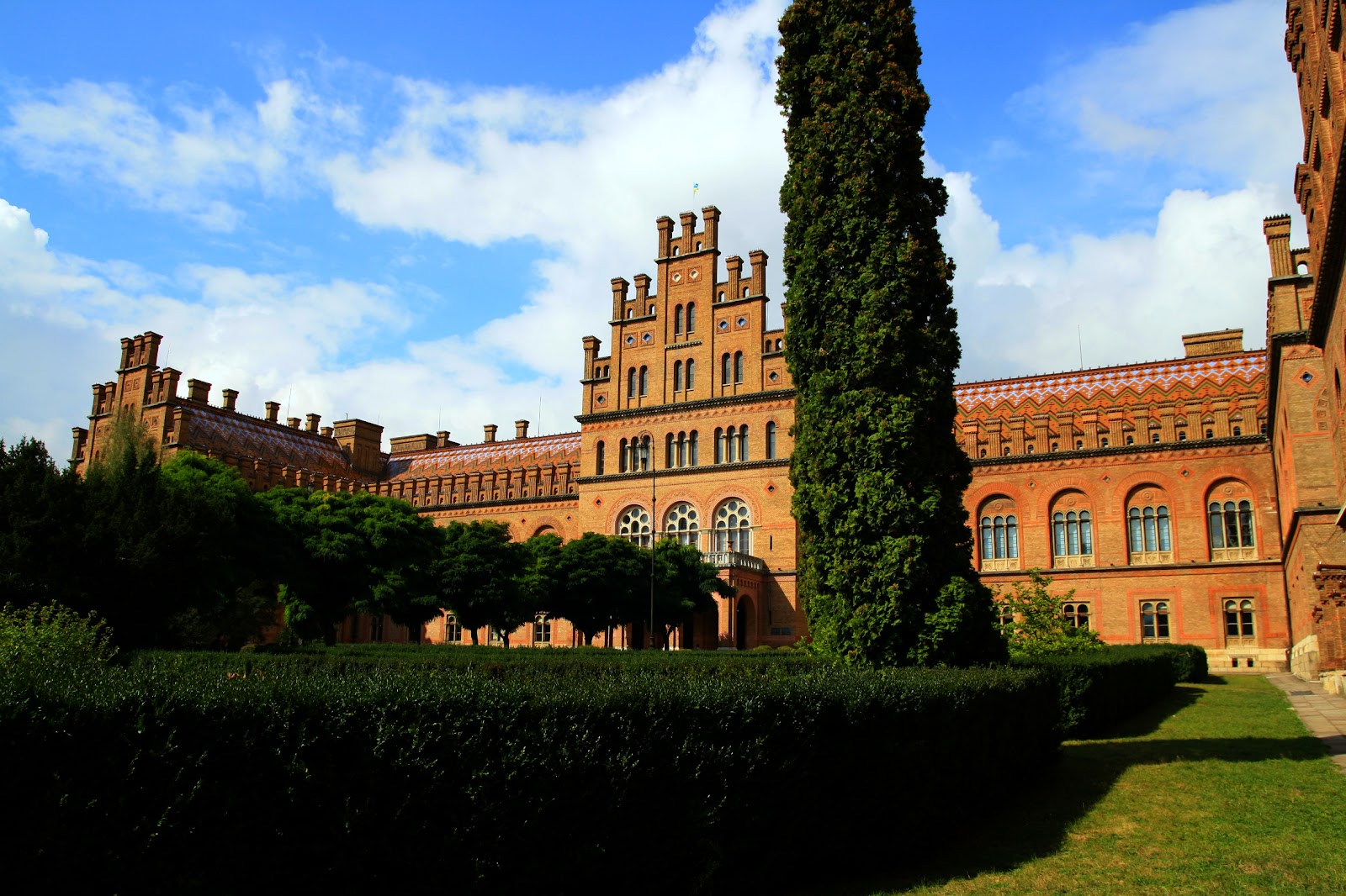 Chernivtsi National University - український Хогвартс