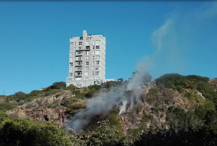 A plane crashed into the cliff along Baakens Valley on Monday afternoon.