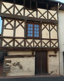 maison à Regny (42)