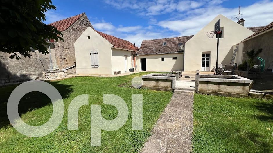 Vente maison 4 pièces 130 m² à Saint-Loup-Géanges (71350), 219 000 €