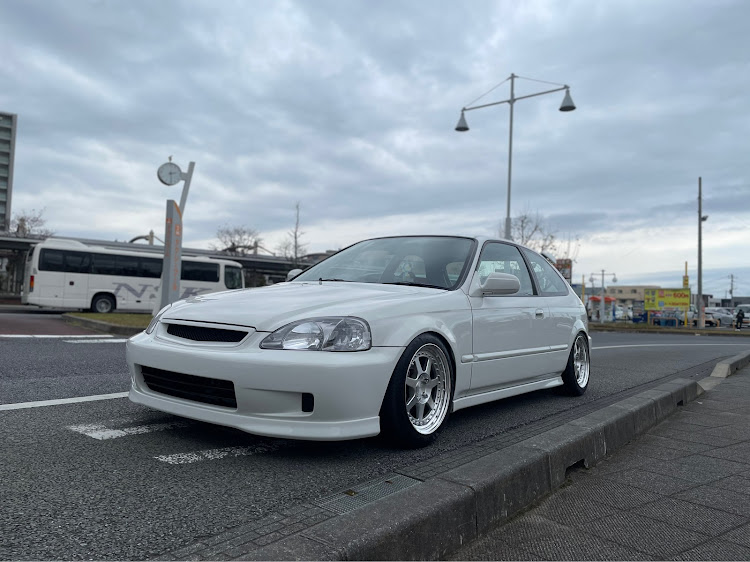 シビックの透ガラス・DIY・EK9・休日の過ごし方・ドライブに関するカスタム事例の投稿画像2枚目