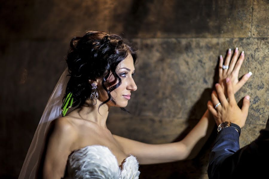 Wedding photographer Suren Khachatryan (dvstudio). Photo of 5 September 2014