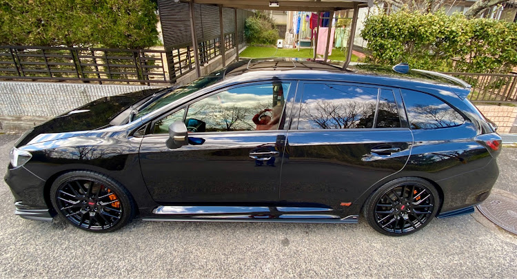 レヴォーグのスパシャン・ご近所からの冷たい目線に関するカスタム事例の投稿画像1枚目
