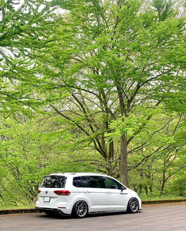 ゴルフトゥーランのちょいシャコタン・Volkswagen・連休なにした？・ドライブ・VWに関するカスタム事例の投稿画像3枚目