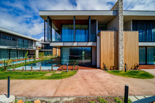 House 4
