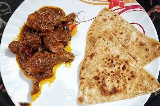 4 Tikona Paratha With Chicken Kosha [2 Pieces]