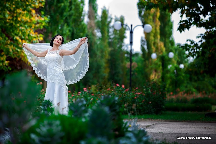 Fotógrafo de casamento Stanciu Daniel (danielstanciu). Foto de 8 de março 2015