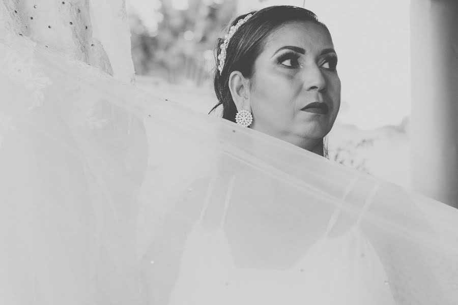 Wedding photographer Miriã Santana (mihsant). Photo of 23 December 2018