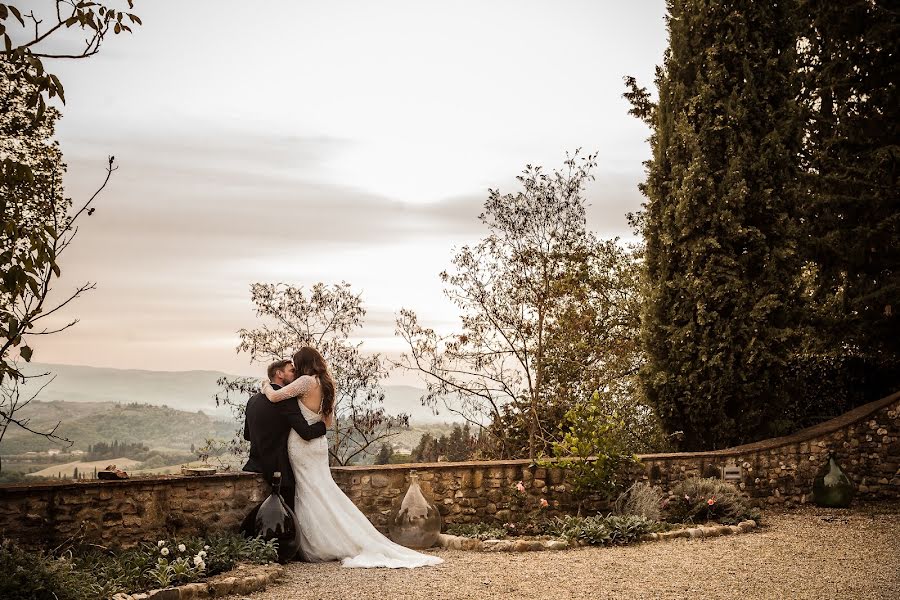 婚礼摄影师Antonella Catì（antonellacati）。2017 10月4日的照片