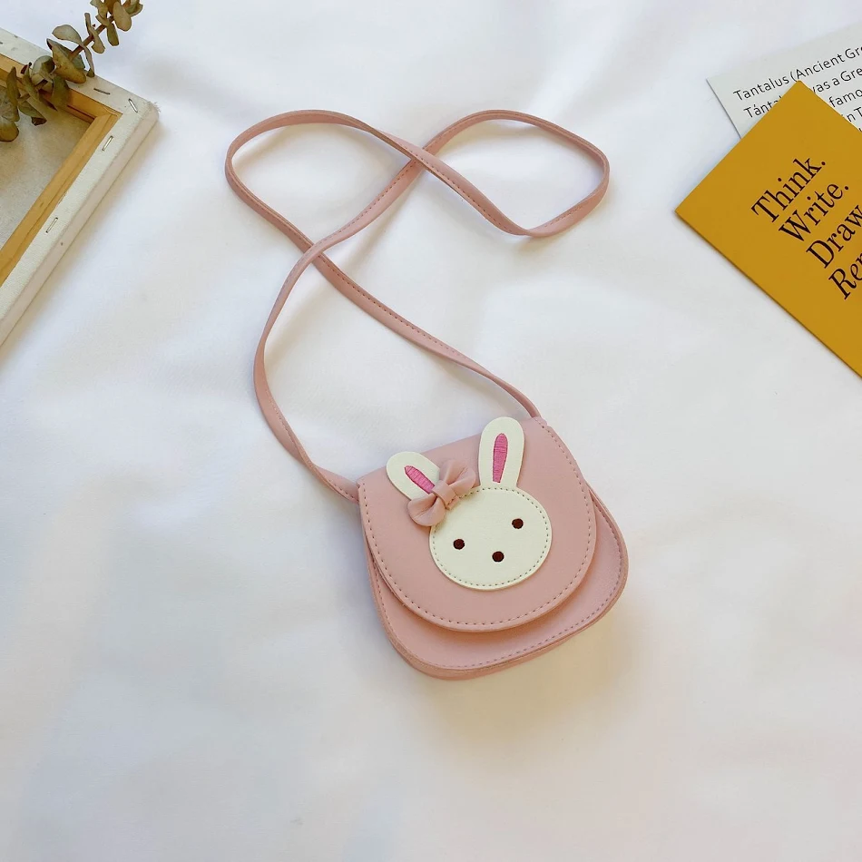 Sac bandoulière lapin mignon pour filles avec porte-monnaie. Parfait pour les petites filles, pratique et charmant pour transporter l'essentiel.