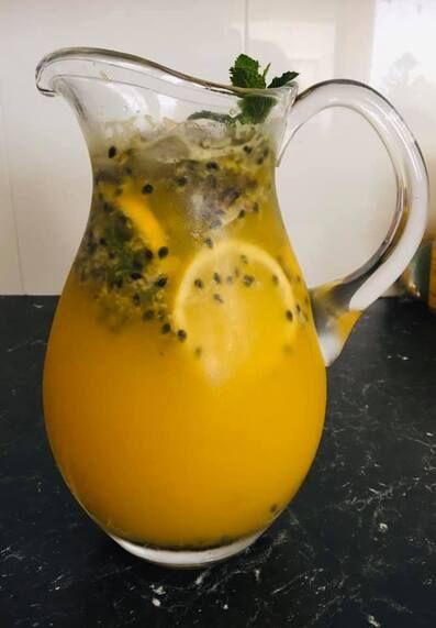 Passionfruit mojito