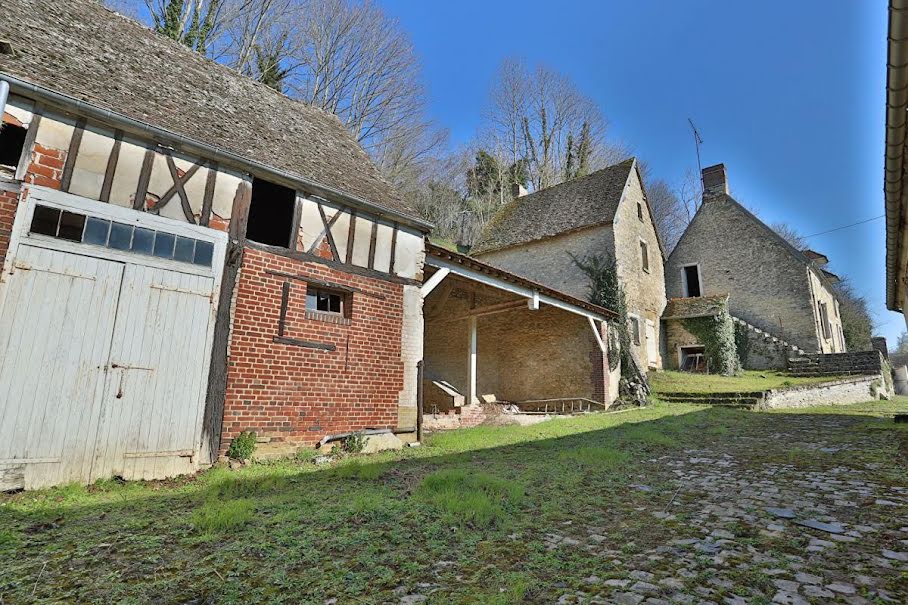 Vente ferme 4 pièces 374 m² à Chaumont-en-Vexin (60240), 299 000 €