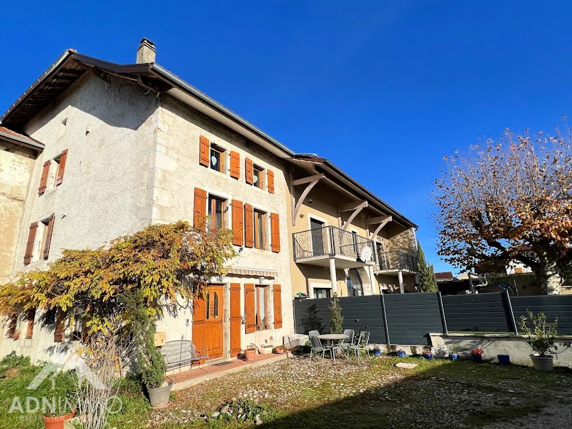 Vente maison 6 pièces 205 m² à Saint-Genis-Pouilly (01630), 690 000 €