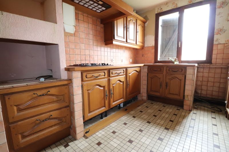 Vente maison 6 pièces 102 m² à Avermes (03000), 157 290 €