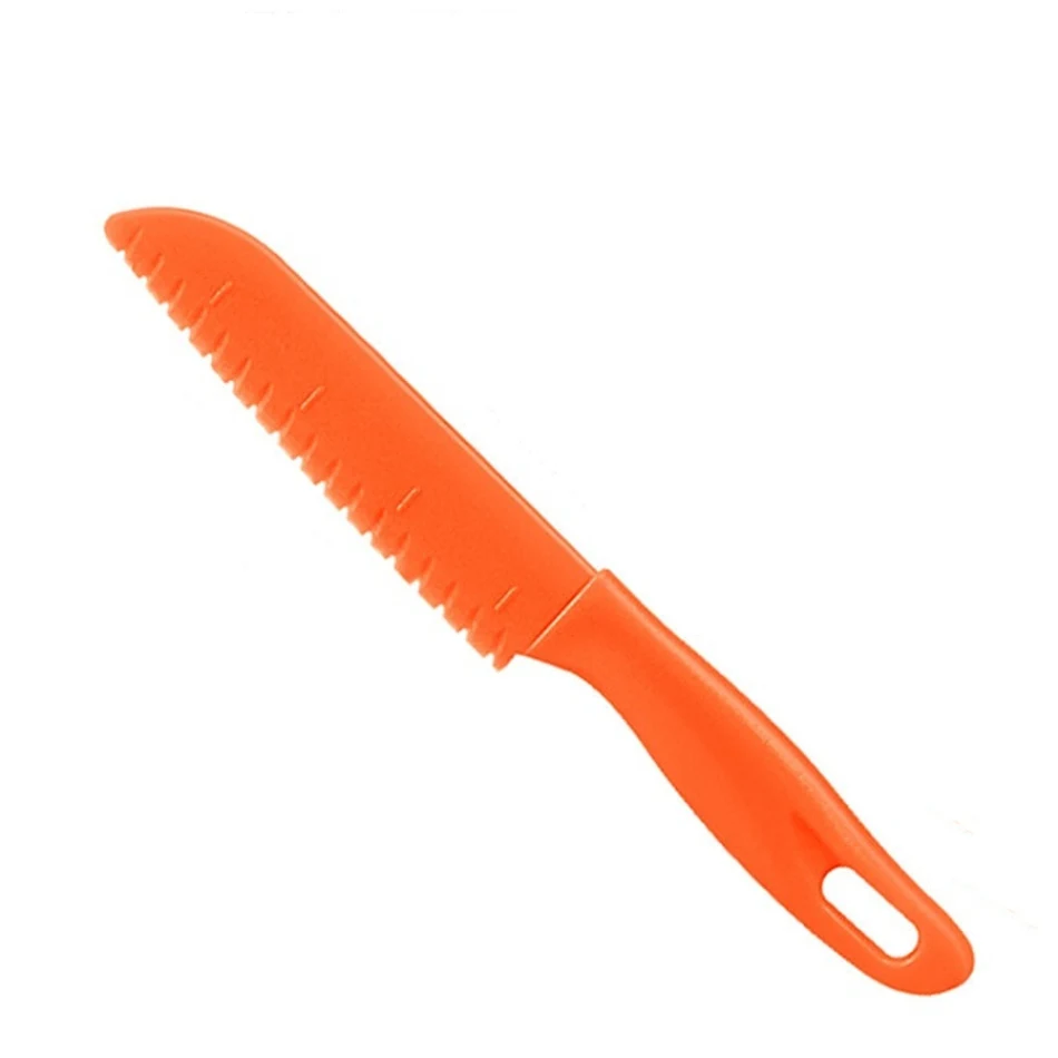 Set di coltelli da frutta in plastica per bambini Taglio sicuro e facile, perfetti per i più piccoli. Include coltelli e sbucciatori per la frutta, ideale per cucinare.