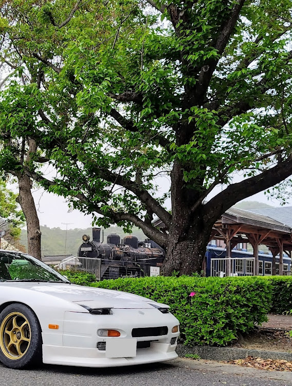 180SXの近場ドライブ・飯ﾃﾛ&ｽｲｰﾂﾃﾛ…少しに関するカスタム事例の投稿画像6枚目