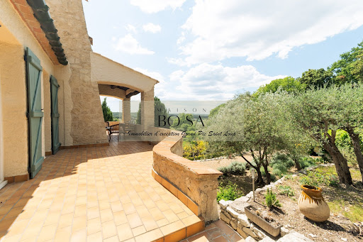 House with pool and terrace 4