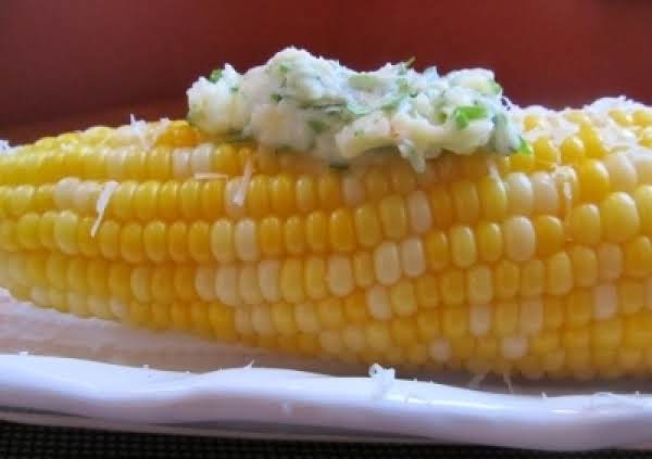 Hot Corn with Chimichurri Butter_image