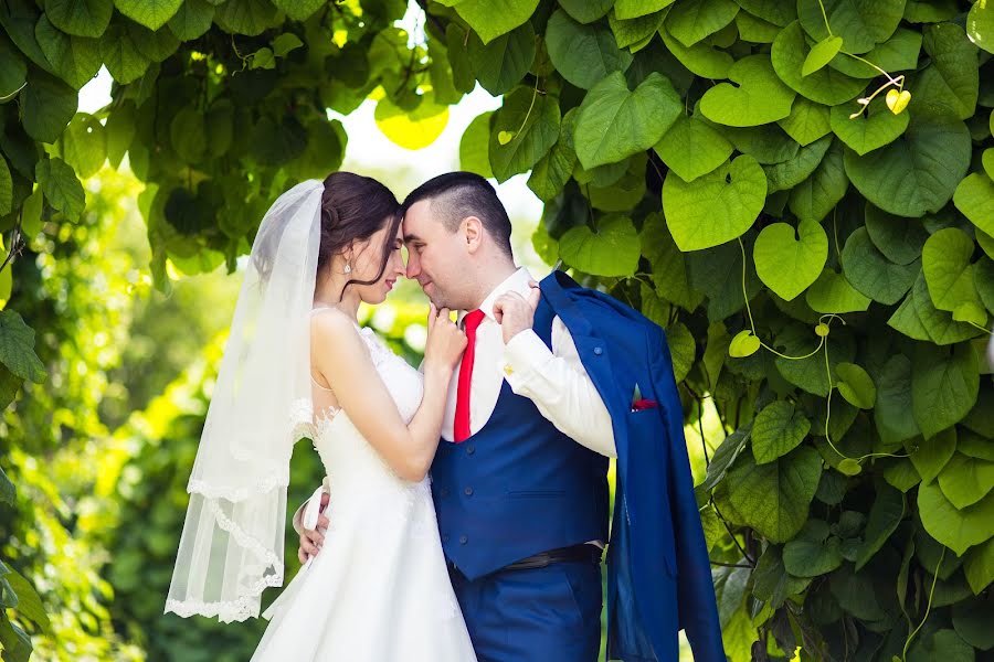 ช่างภาพงานแต่งงาน Maksim Vasilenko (maximilyan77) ภาพเมื่อ 18 มิถุนายน 2017