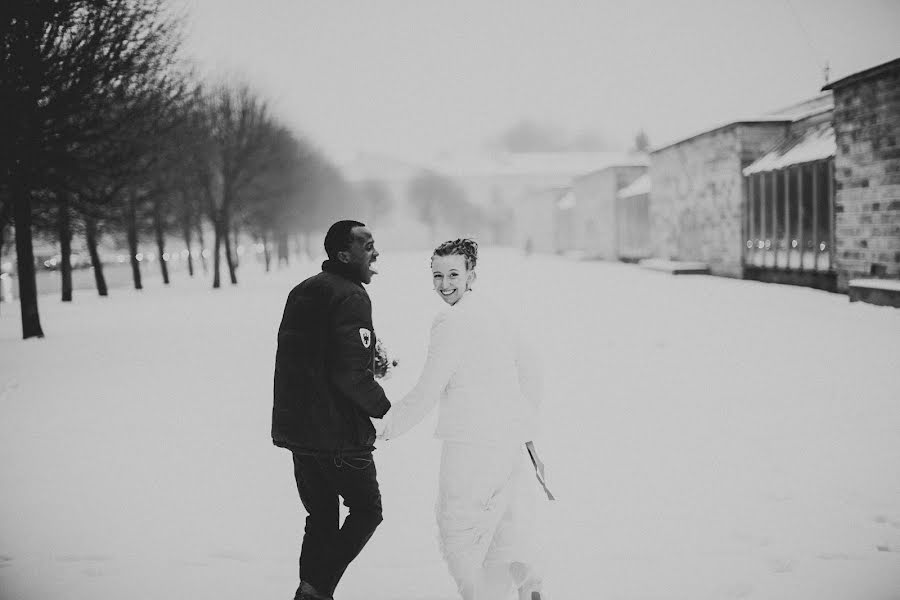 Fotografo di matrimoni Ivan Troyanovskiy (vani). Foto del 3 gennaio 2014