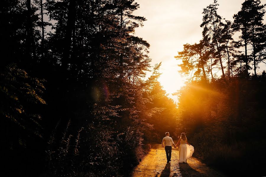 Fotografo di matrimoni Dawid Poznanski (dawidpoznanski). Foto del 19 agosto 2020