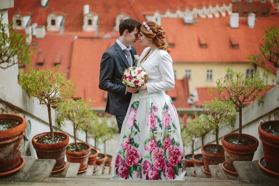 Wedding photographer Yulya Pushkareva (feelgood). Photo of 24 July 2014