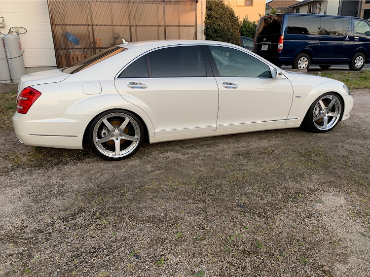 Sクラスセダンの自粛洗車・コロナウイルスに負けるな・暇潰し・洗車した！に関するカスタム事例の投稿画像4枚目