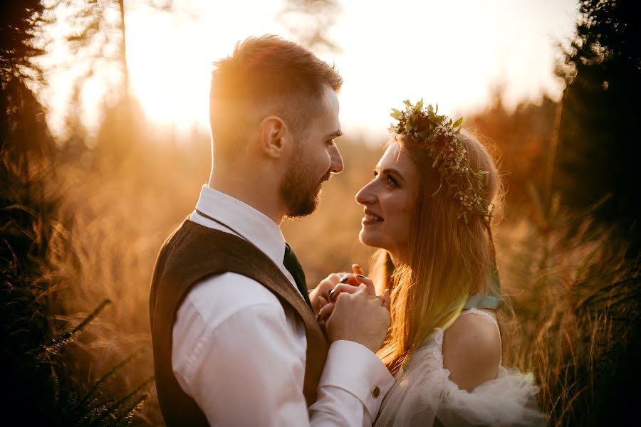 Wedding photographer Mateusz Brzeźniak (mateuszb). Photo of 16 November 2021