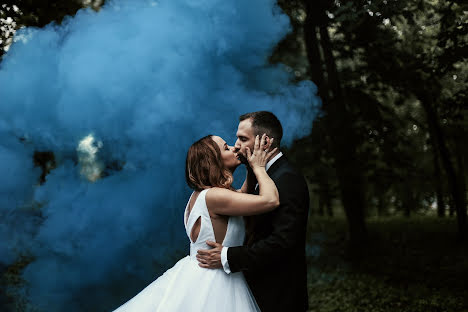 Fotografo di matrimoni Adrienn Viszmeg (adriennviszmeg). Foto del 12 luglio 2019