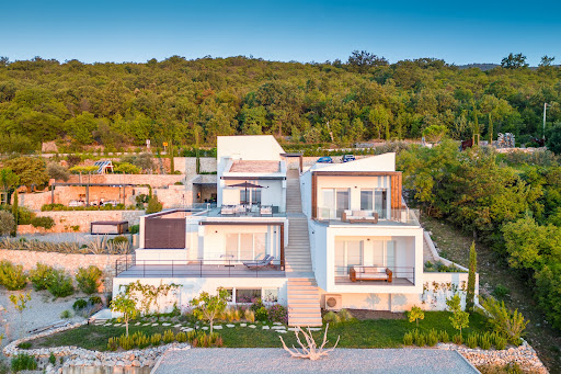 Villa avec jardin et terrasse 5